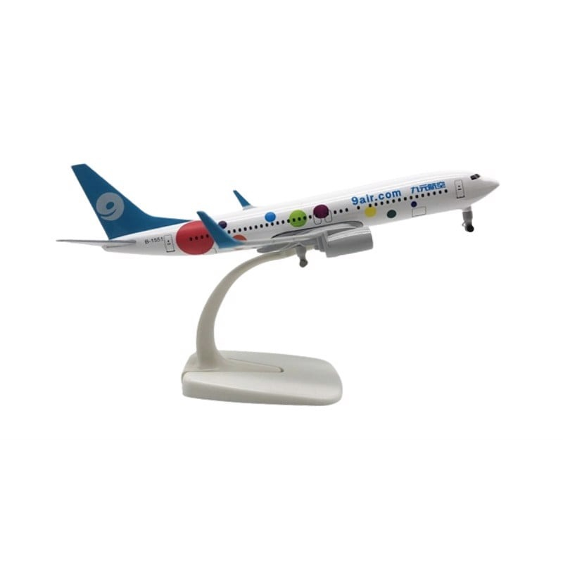 Mô hình máy bay Boeing B737-900ER có bánh xe 20cm