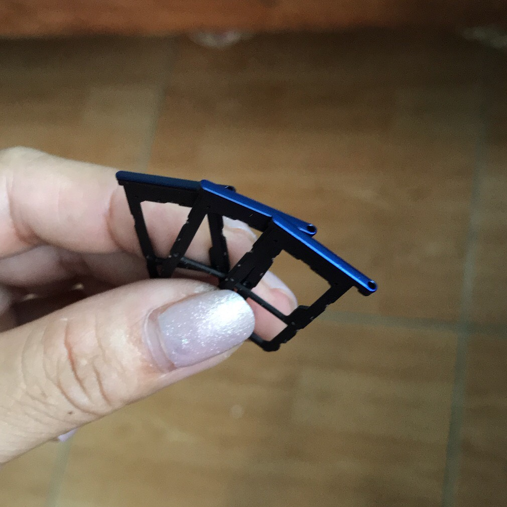 Khay sim huawei nova 3i