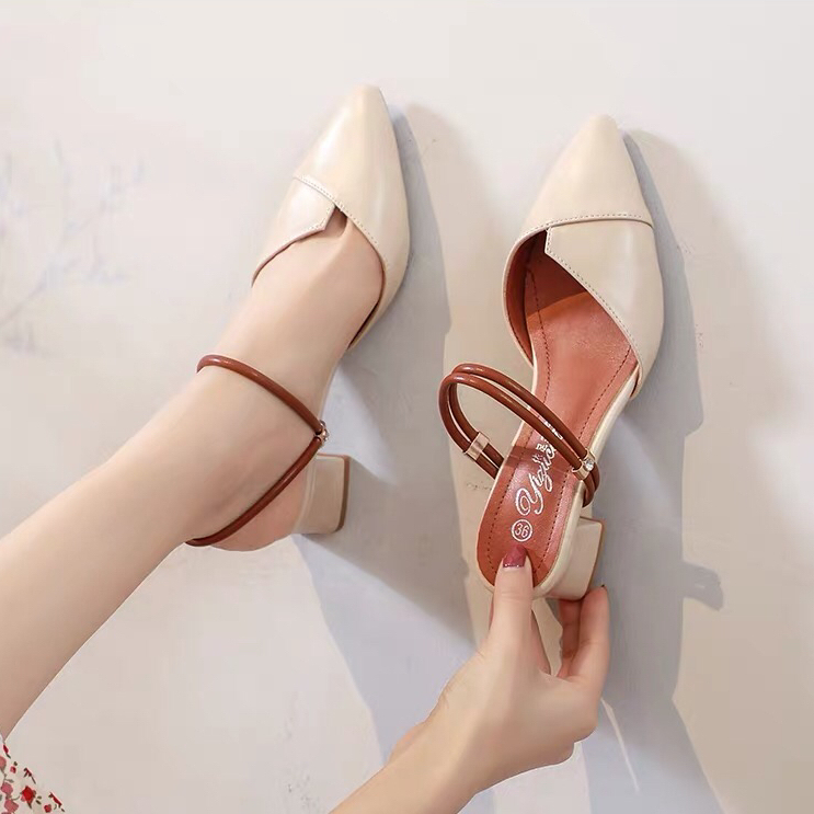 Sandal size nhỏ 32 33 34 quai đeo được 2 kiểu, gót vuông cao 4cm, 2 màu be và đen