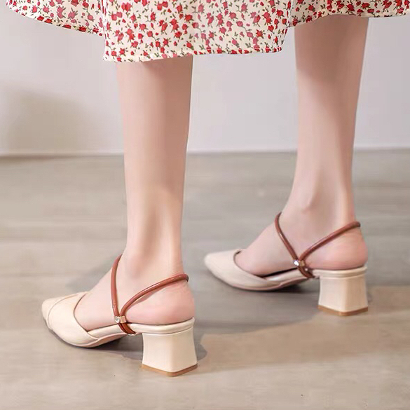 Sandal size nhỏ 32 33 34 quai đeo được 2 kiểu, gót vuông cao 4cm, 2 màu be và đen
