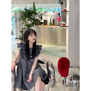 Váy đính đá sang chảnh