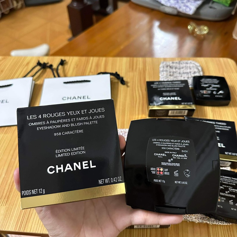 Bảng phấn má phấn mắt CC Cha.nel 958 Caractère mới nhất Spring-Summer 2023
