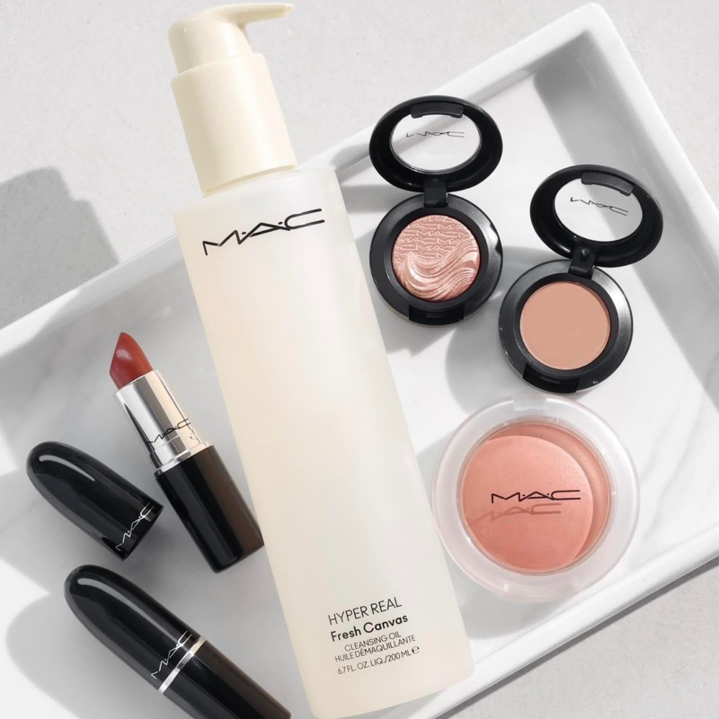 Nước Tẩy Trang Dạng Dầu Mac Hyper Real Cleansing Oil