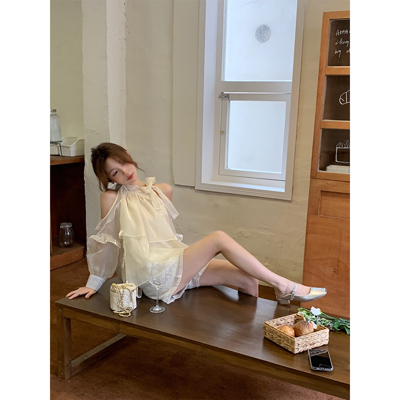 Áo nứ bèo tầng khoét vai chất tơ đẹp hàng QC VN353