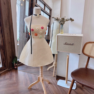 ĐẦM XỐP ỐNG ĐÍNH HOA NỔI