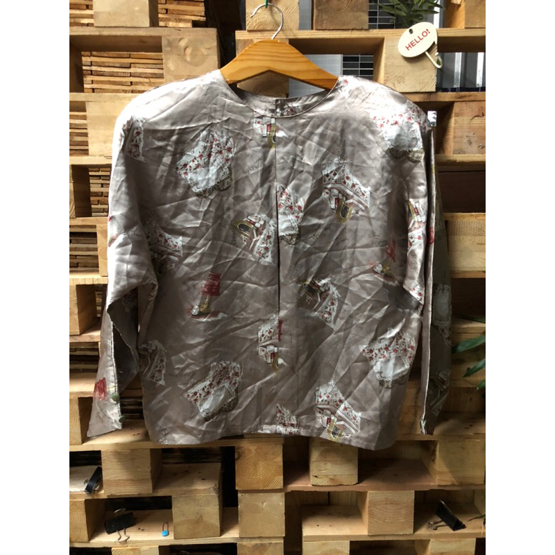 S250. Áo phi lụa hiệu Rustic- 2hand