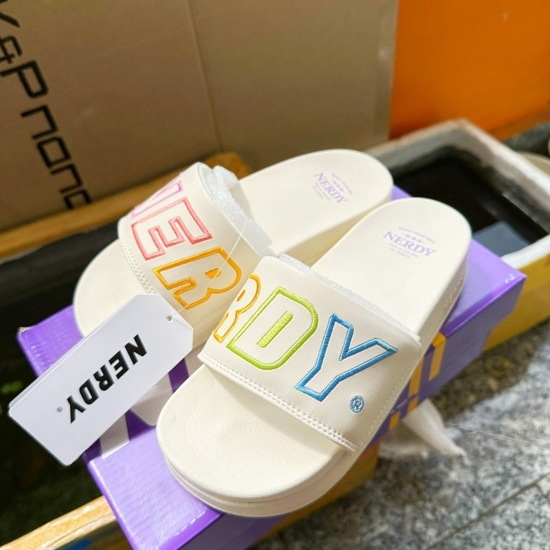 CHÍNH HÃNG. Dép nam nữ quai ngang RAINBOW NERDY phiên bản cao cấp. Đế đúc 2 lớp, chữ in sắc sảo. Phong cách hàn quốc