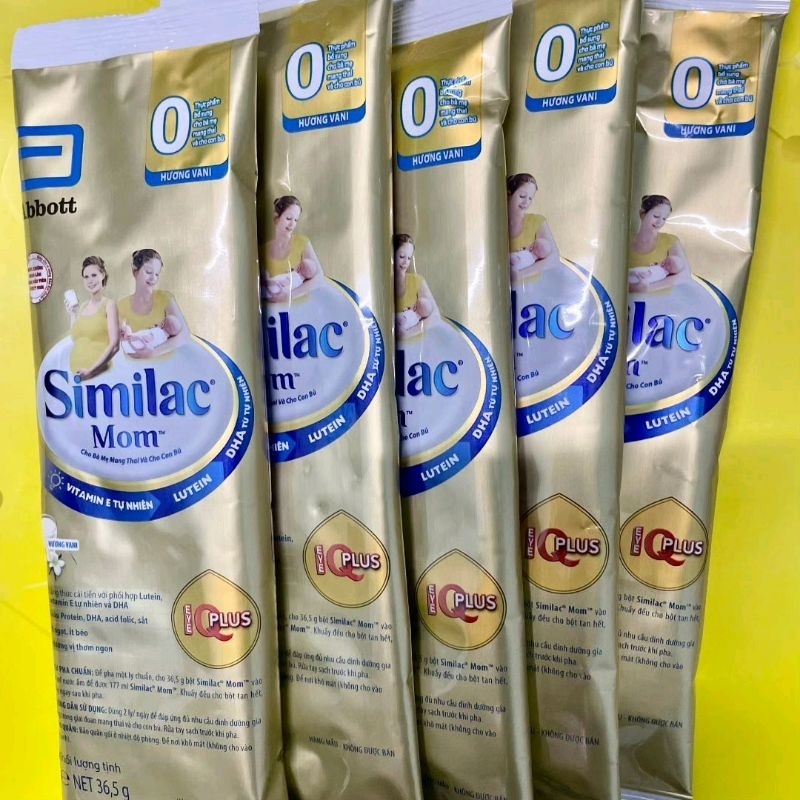 Gói sữa bầu Similac Mom hương vani, dâu 36,5g