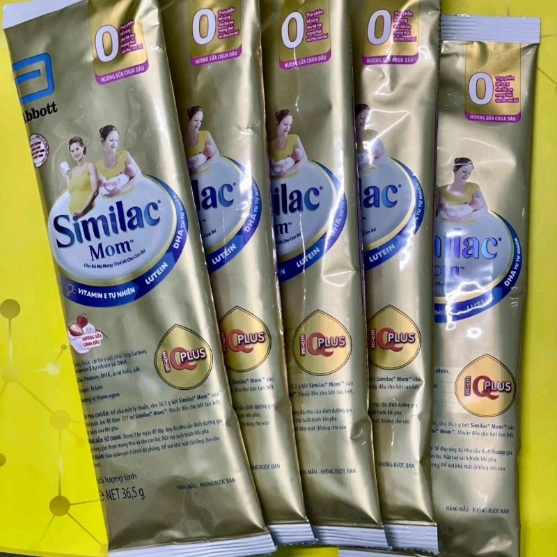 Gói sữa bầu Similac Mom hương vani, dâu 36,5g