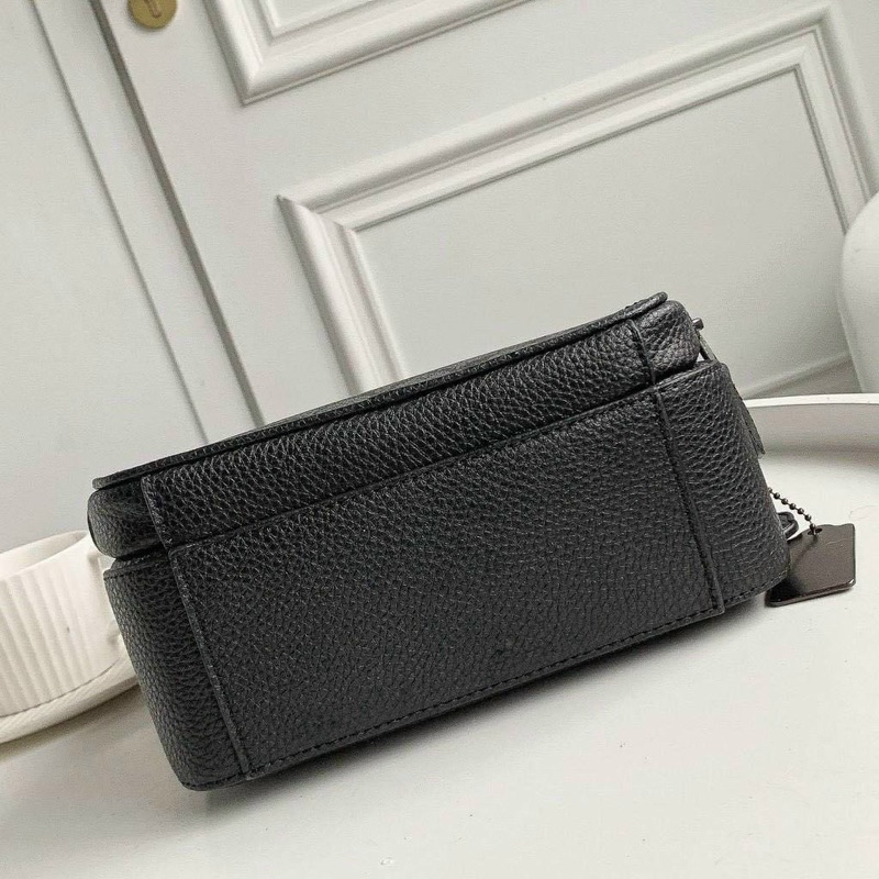 Túi đeo chéo nam Coach Sullivan Flap for men