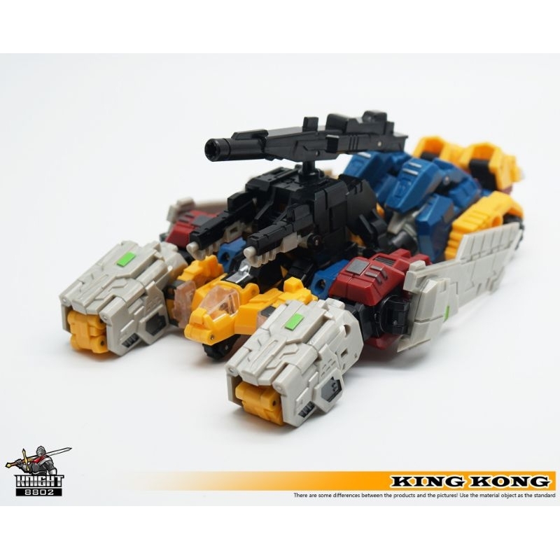 Robot biến hình optimus optimal