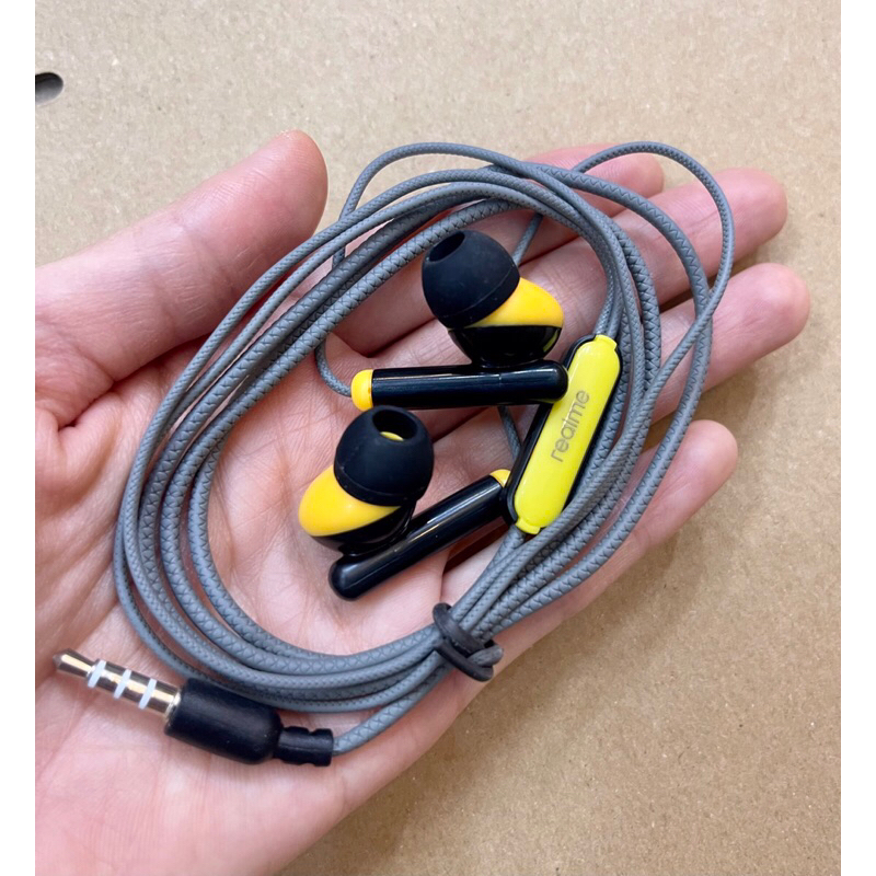 Tai nghe realme chân 3.5mm