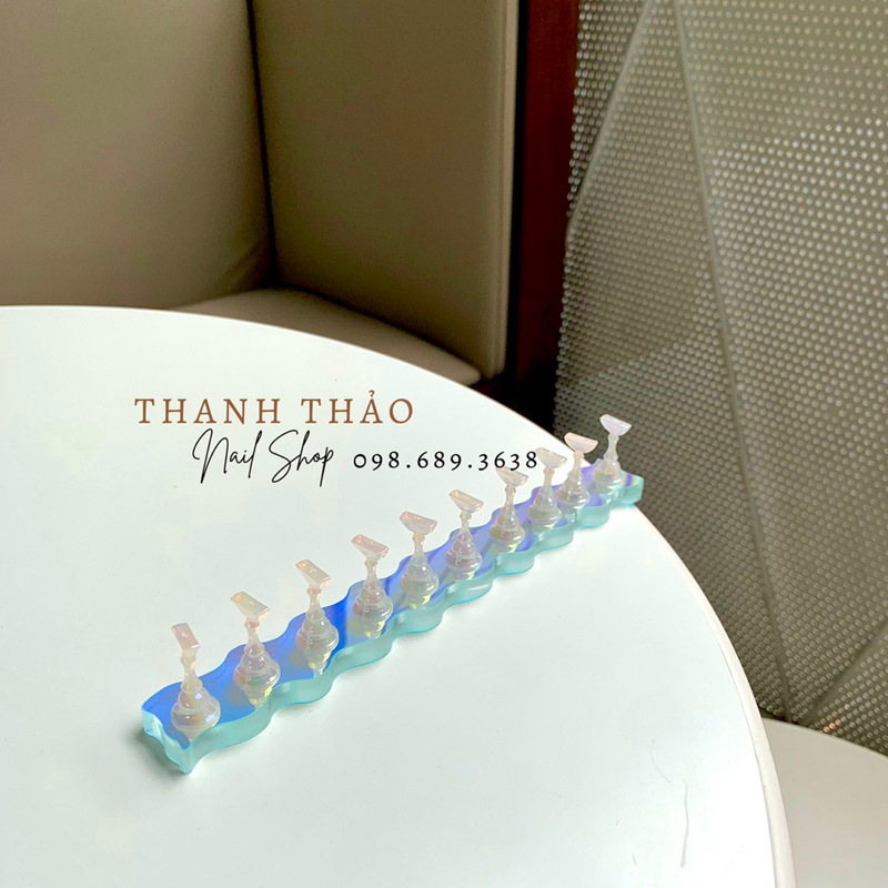 Đế dài gắn móng làm mẫu nail