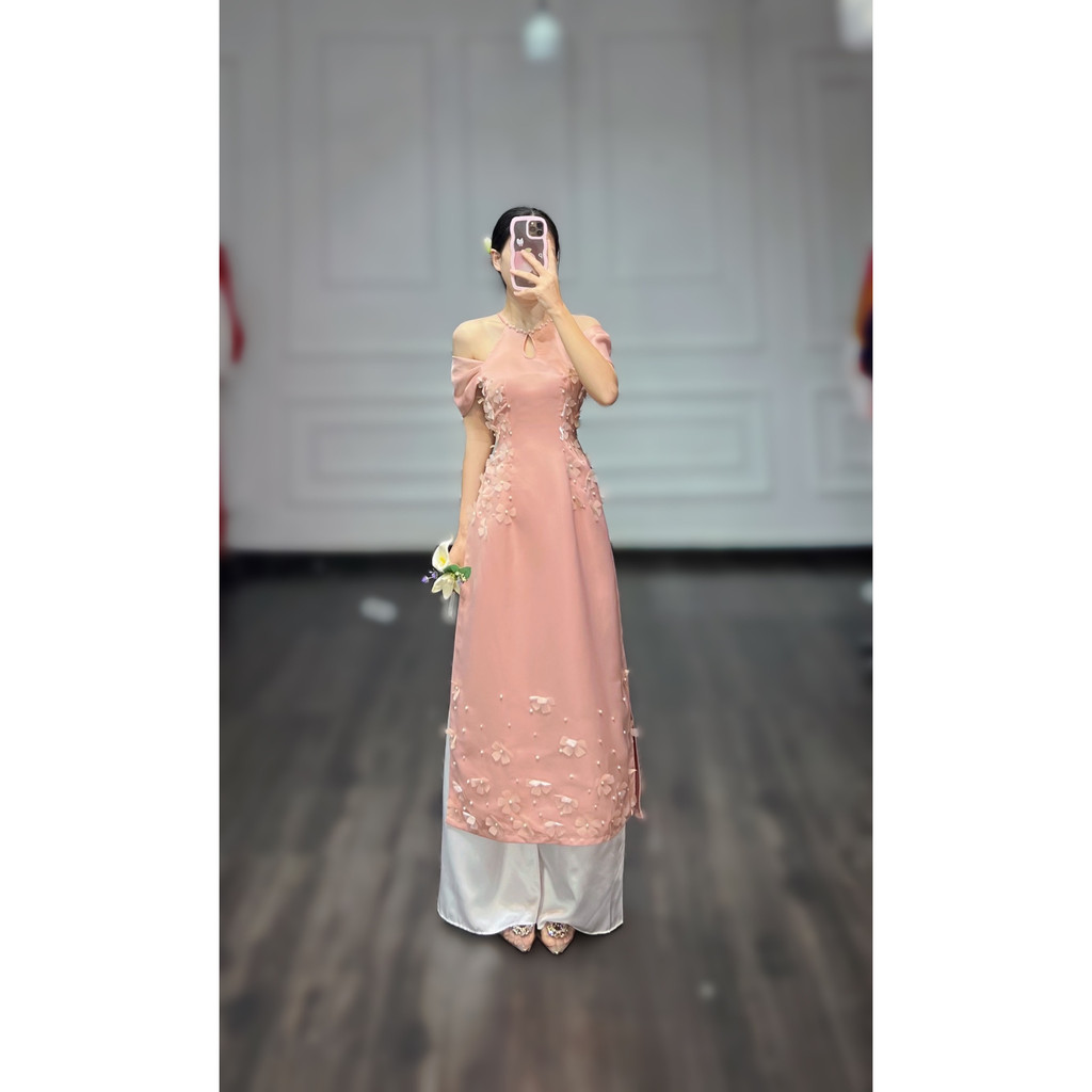 Áo Dài Ngư Minh, đính kết thủ công, dáng cực điệu đà