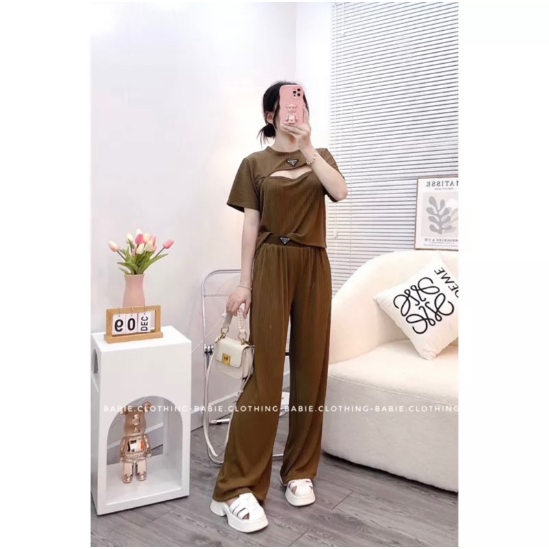 Set Bộ Thun Áo Tay Ngắn Khoét Ngực Hiệu PR + Quần Ống Xuông