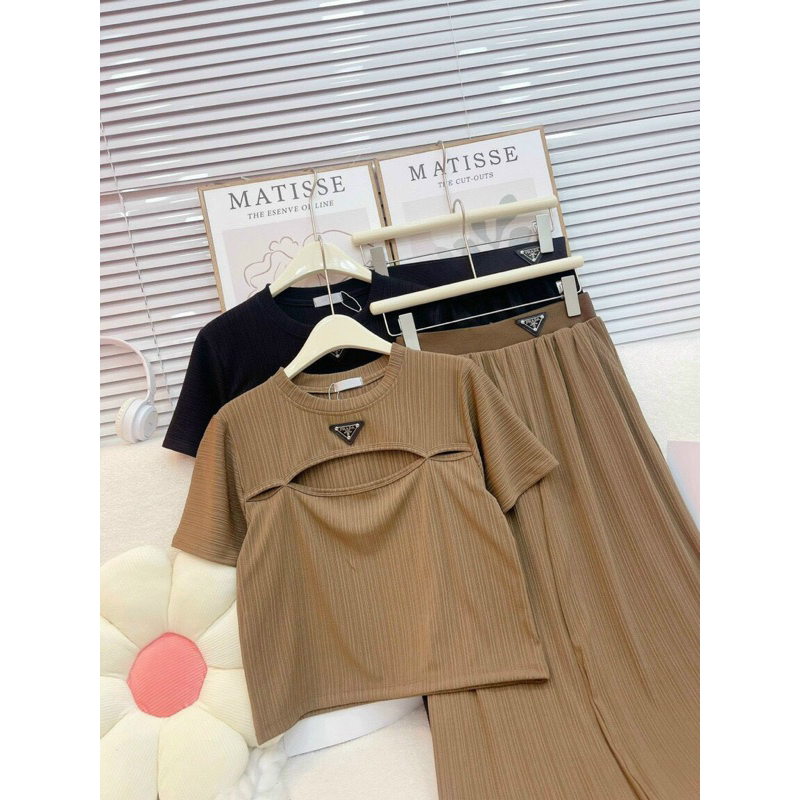 Set Bộ Thun Áo Tay Ngắn Khoét Ngực Hiệu PR + Quần Ống Xuông