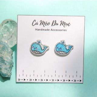 Hoa tai Bông tai resin vẽ tay handmade hình cá voi xanh đáng yêu.