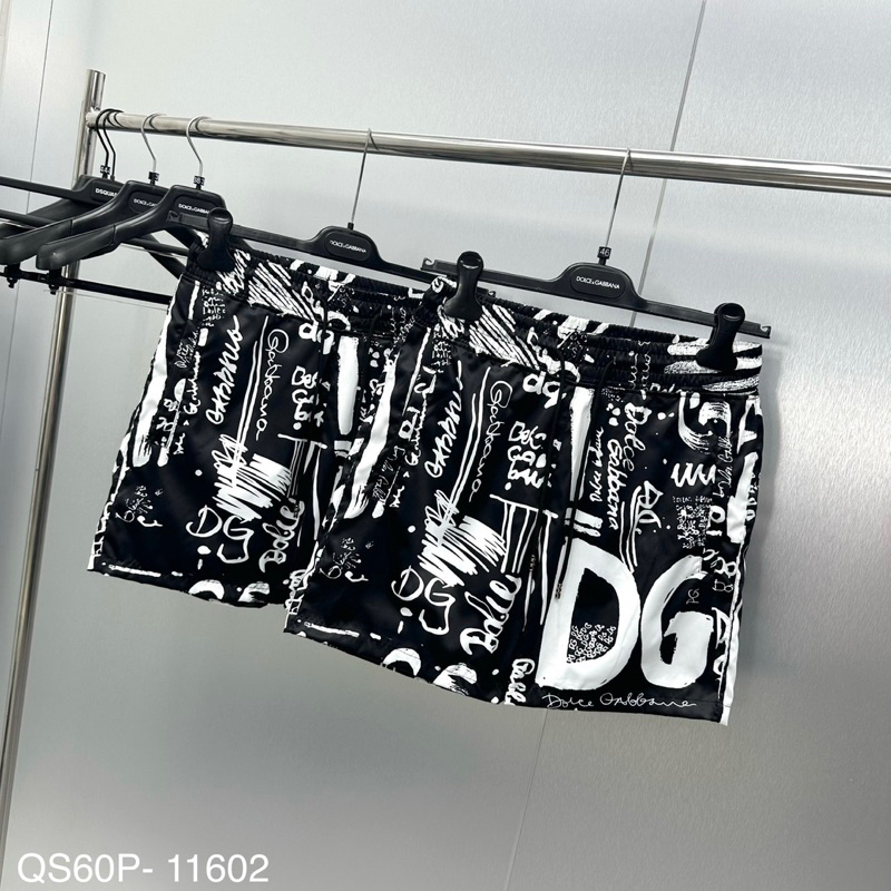 Quần short gió nam Dolce đen hoạ tiết chữ trắng graffiti 3D lót gió thoáng mát cao cấp QS60P