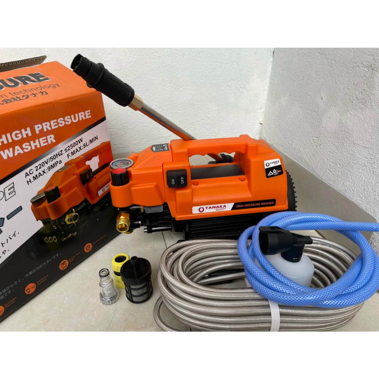 Rửa Xe Boss Công suất 3500w Xịt Rửa Mạnh Mẽ Có Chỉnh Áp Chống Giật, Chống Cháy Tiện Lợi