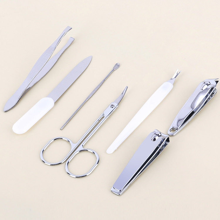 Bộ Bấm Móng Tay 7 Món Hộp Họa Tiết Động Vật Cute