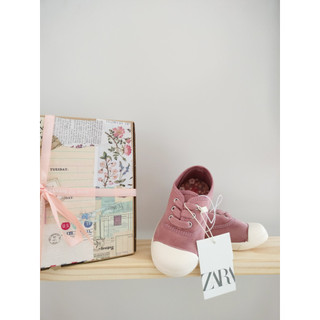 Giày sneakers bé gái Zara Authentic