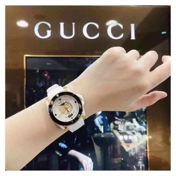 Đồng Hồ Unisex Gu.c.c.i  Cho Cả Nam Và Nữ,Size: 40mm,Full Box Hãng,Trẻ Trung Và Vô Cùng Độc Đáo
