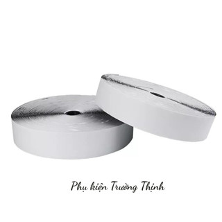 Băng dính nhám mặt gai, Velcro, hook and loop tape có keo là sản phẩm dựa trên Velcro truyền thống