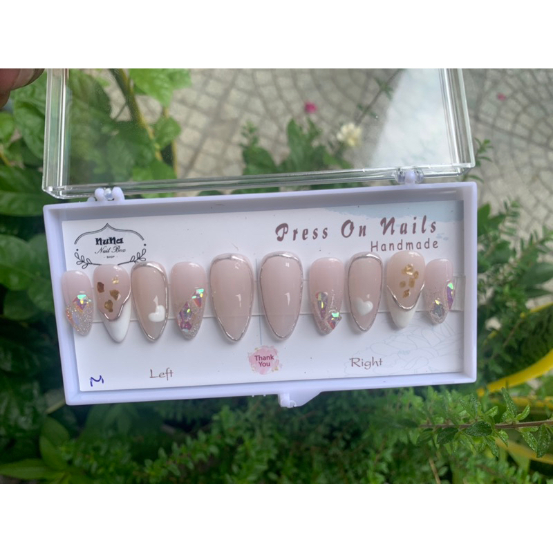 Nailbox nuna móng úp thiết kế móng tay giả thủ công Đính đá ẩn xà cừ ship hoả tốc inbox đổi size đổi shape
