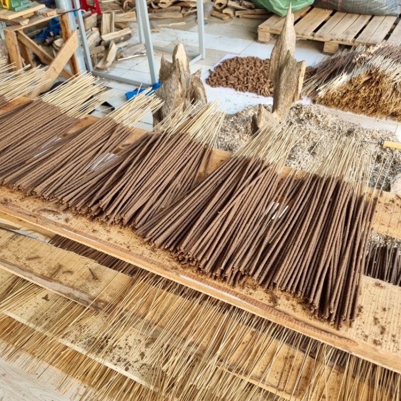 Hương Trầm Bó 1kg 850 Cây -  Hàng Tự Thiên 100% Mùi Thơm Ngọt Ít Khói Không Cây Mắt