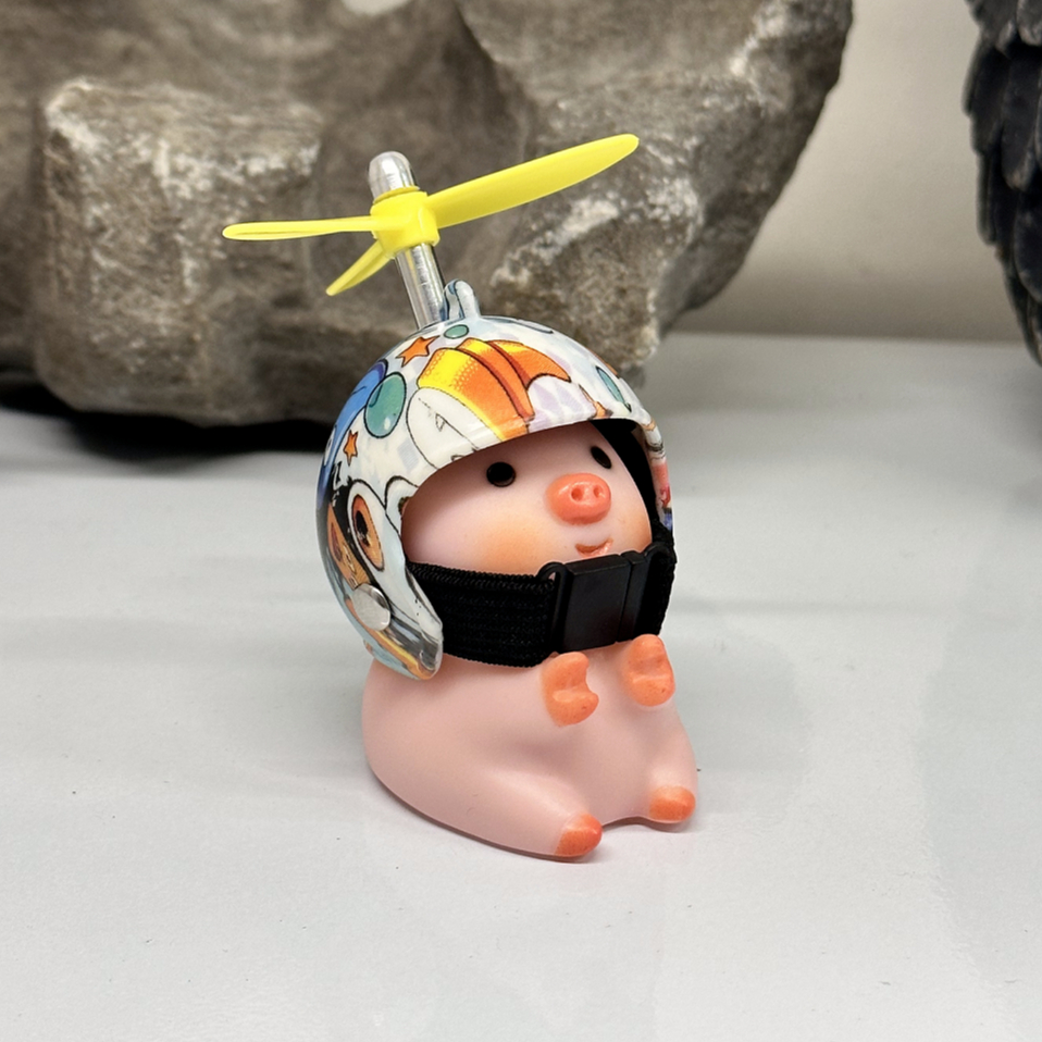 Heo hồng cute gắn ô tô xe máy