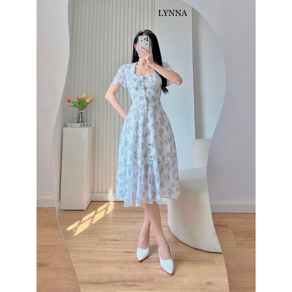 D185 VÁY TRẮNG HOA XANH