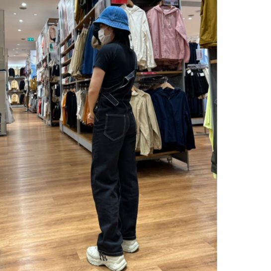 Quần yếm jeans đen dài ống rộng hack dáng thiết kế Hàn Quốc 2023