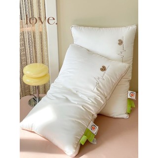 Gối Lụa Tơ Tằm Gấu Thêu Cao Cấp