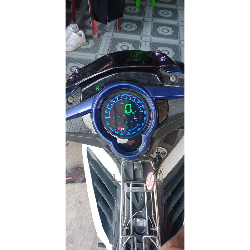 Đồng hồ UMA racing Full led dành cho LC 135