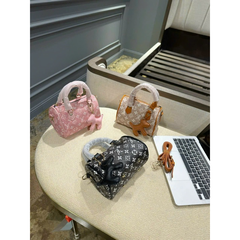 Túi trống LV kèm móc khoá