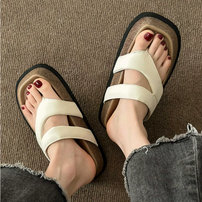 Dép xỏ ngón mẫu mới mùa hè 2023