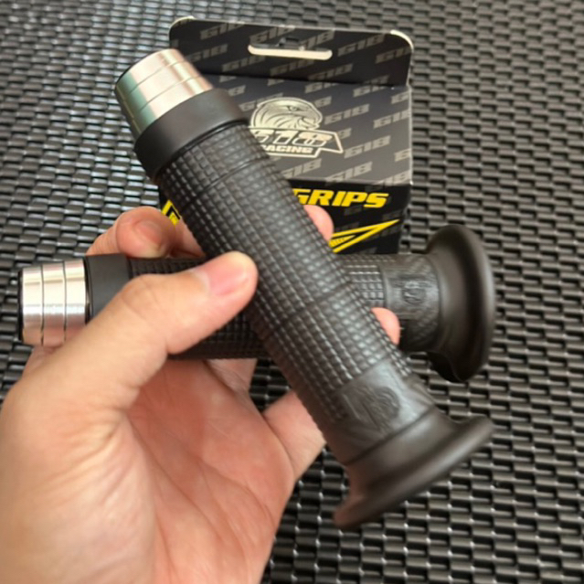 Bao tay 618 + Gù Tupaknam  gắn được nhiều dòng xe thông dụng có bán lẻ
