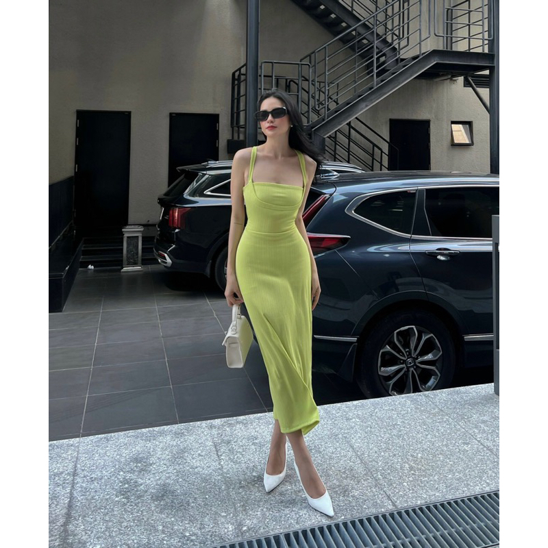 Đầm body hở lưng dáng dài