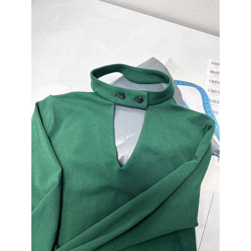 F351 ÁO THUN TAY DÀI CỔ VUÔNG CHOCKER