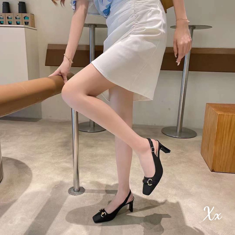 Sandal mũi vuông khoá ngang gót dẹt fullbox hàng quảng châu cao cấp