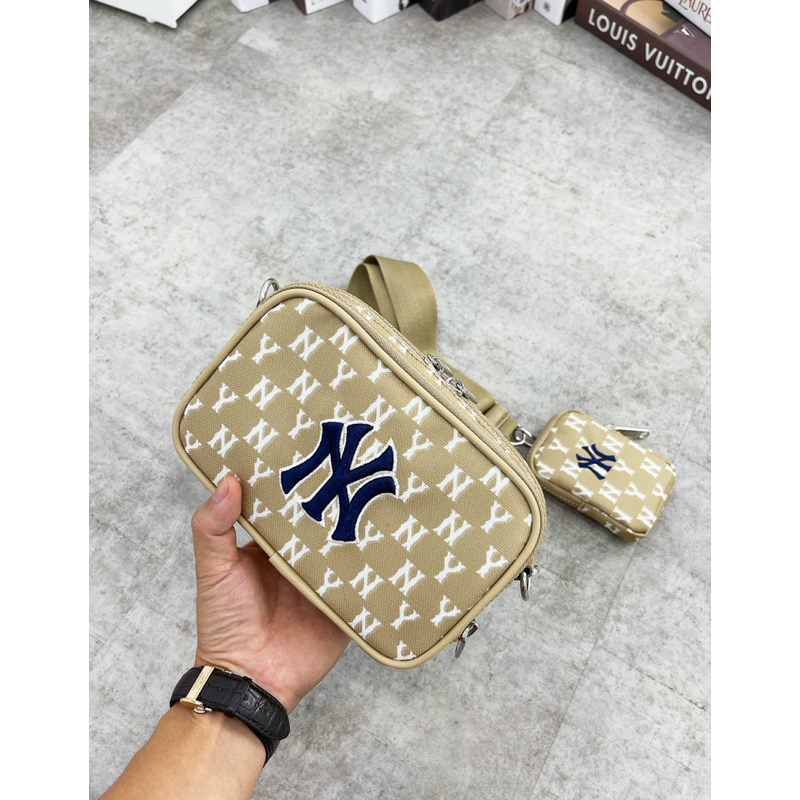 Túi Đeo Chéo Beige MLB Full Mạc Tag Size 18 Siêu Phẩm