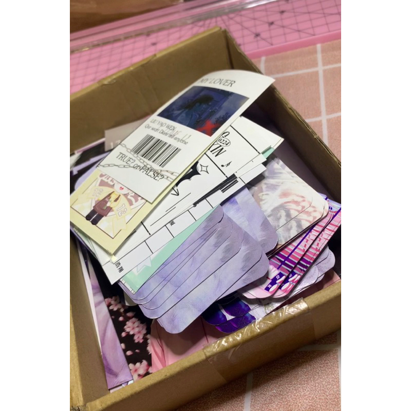 Box Mix TNT Postcard và Card