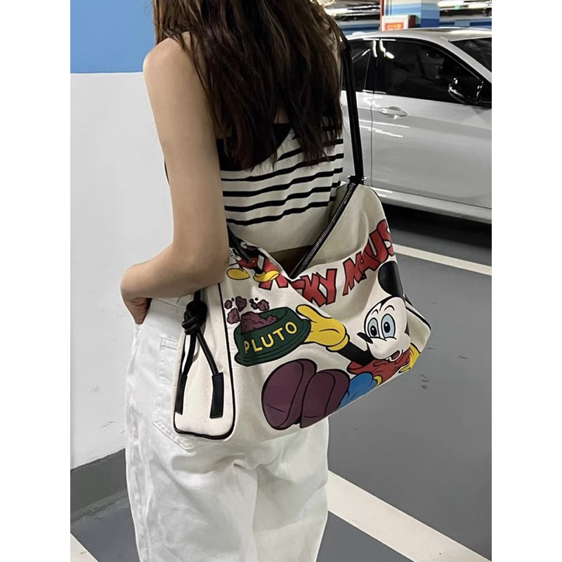 Siêu Phẩm Túi Đeo Chéo Hình Micky Mouse Cute 2023