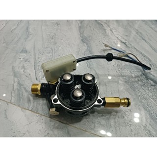 bộ đầu bơm chỉnh áp của máy rửa xe dekton 2200A