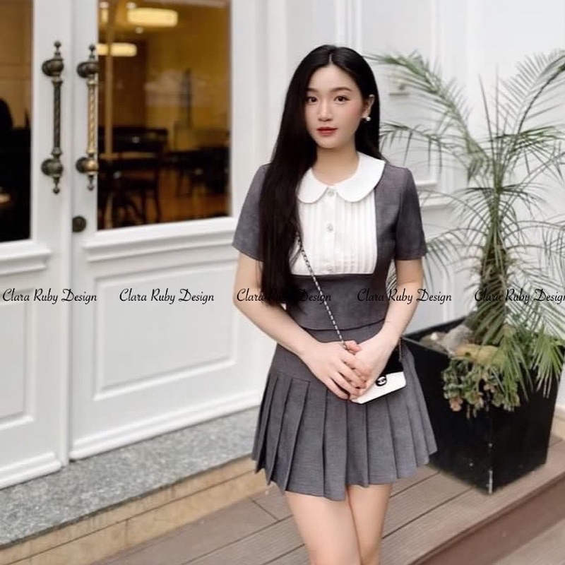 𝑮𝒓𝒆𝒚 𝒔𝒉𝒊𝒓𝒕 áo phối cổ sen và chân váy xếp ly🤍 Hàng chính hãng - CLARA RUBY - tách sét size SML