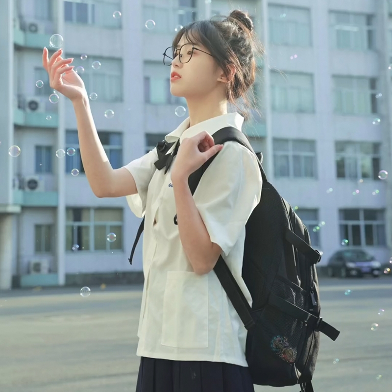 Áo sơ mi trắng đồng phục học sinh Thái Lan