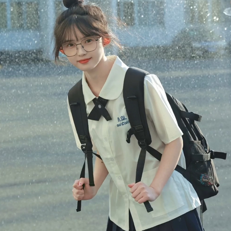 Áo sơ mi trắng đồng phục học sinh Thái Lan