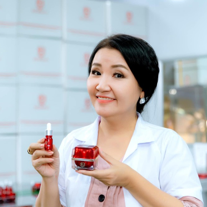 Combo Dưỡng Da Essence Lựu Đỏ - Chính Hãng 100%