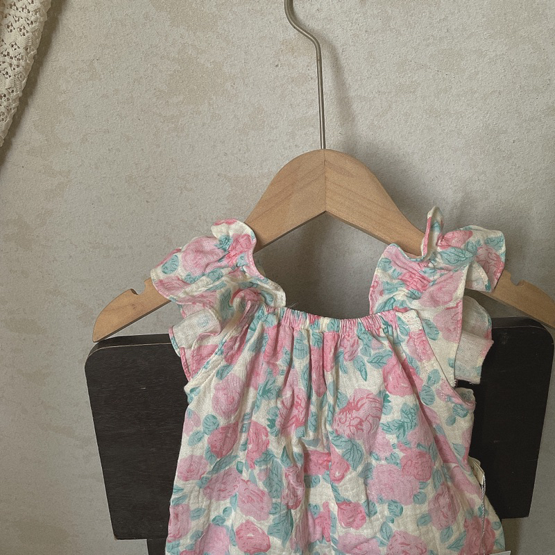 Bộ liền thân hoa hồng vai bèo chun Tiệm Su Kids