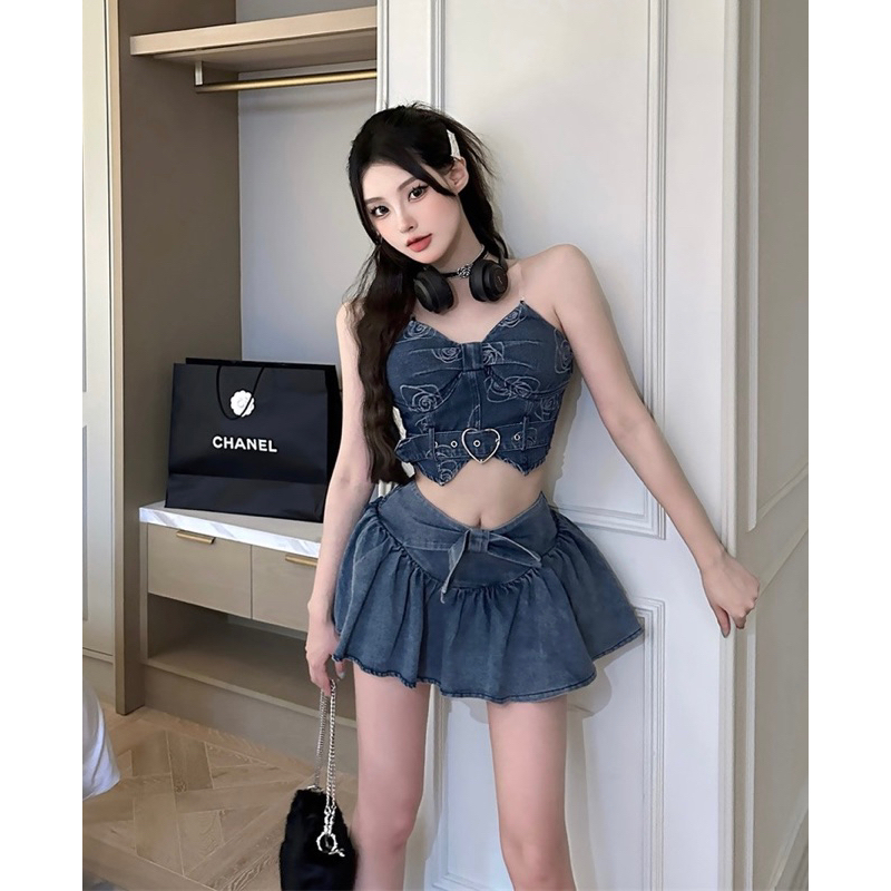 Áo ống croptop + chân váy jean y2k